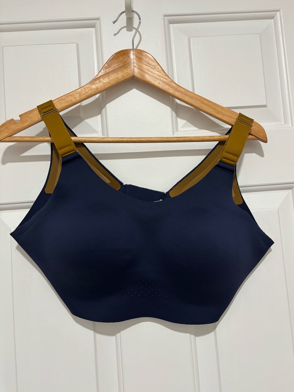 Brooks Dare Scoopback 2.0 Adjustable High Support Sports Bra Womens size 36DD/E
